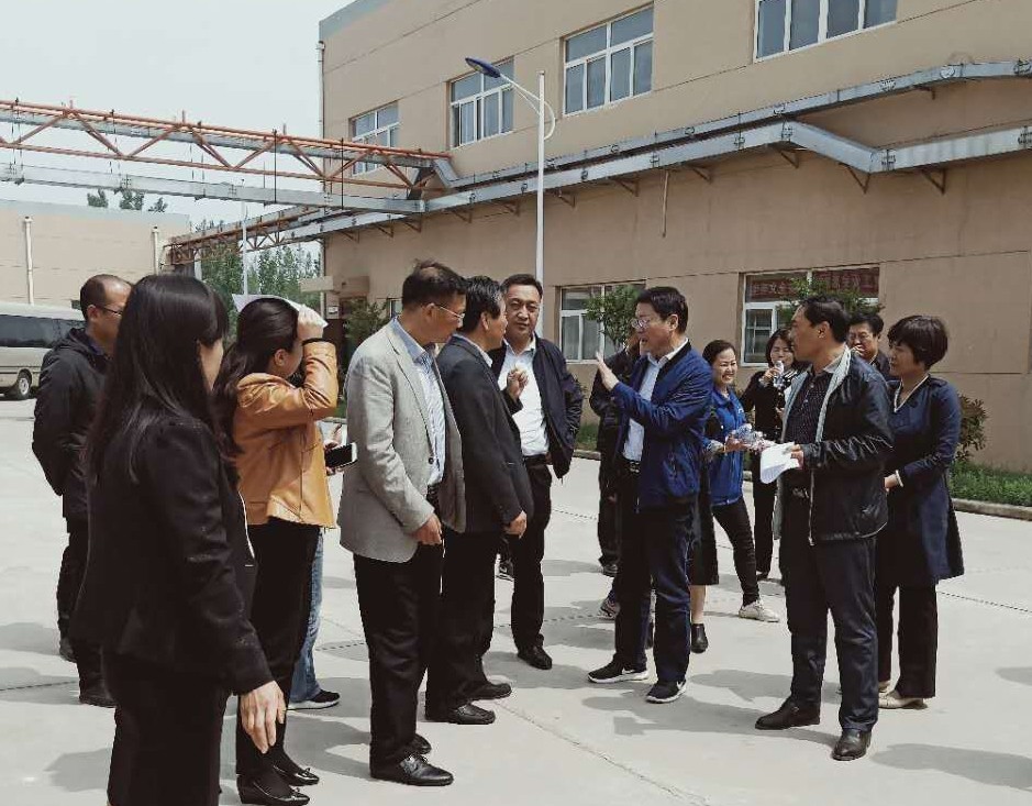 渭南市人大常委会副主任郭永峰到水环境公司大荔经开区污水处理厂调研